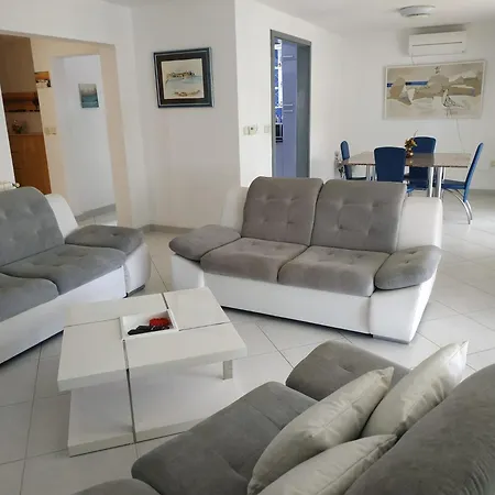 Rezidence Palma 2 Apartment *